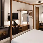 Unedo Seasons Boutique Hotel 4*