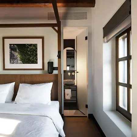 Hotel Unedo Seasons Boutique 4*