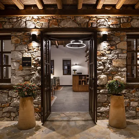 Unedo Seasons Boutique 4*