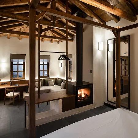 Unedo Seasons Boutique 4*