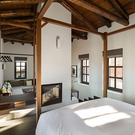 Unedo Seasons Boutique 4*