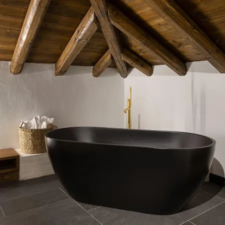 Hotel Unedo Seasons Boutique 4*