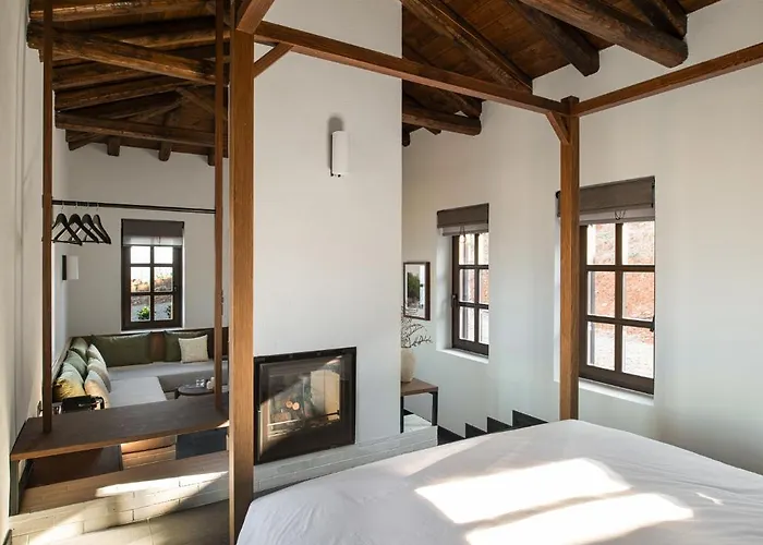 Unedo Seasons Boutique Hotel