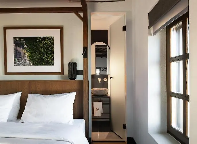 Hotel Unedo Seasons Boutique 4*