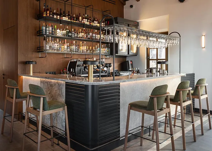 Hotel Unedo Seasons Boutique 4*