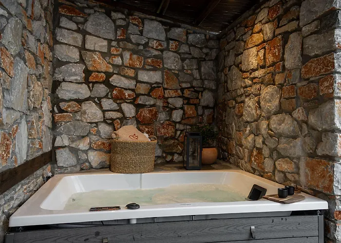 Unedo Seasons Boutique Hotel 4*